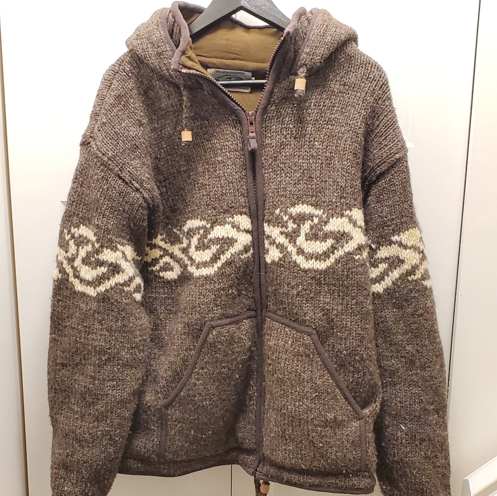 ”Laundromat” wool sweater hoodie